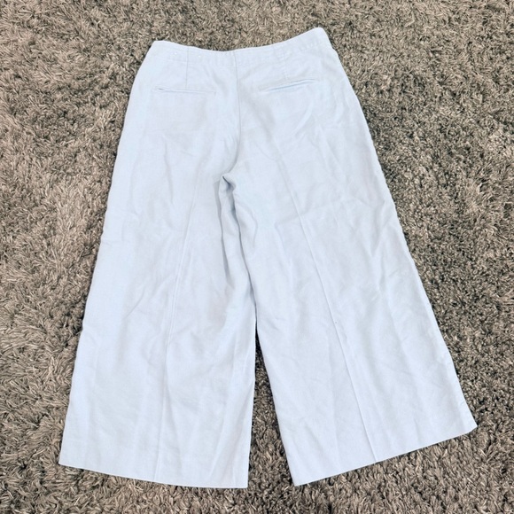Ann Taylor Cropped Wide-Leg Pants with Button Detail in Light Blue, Size 6 - Picture 5 of 6